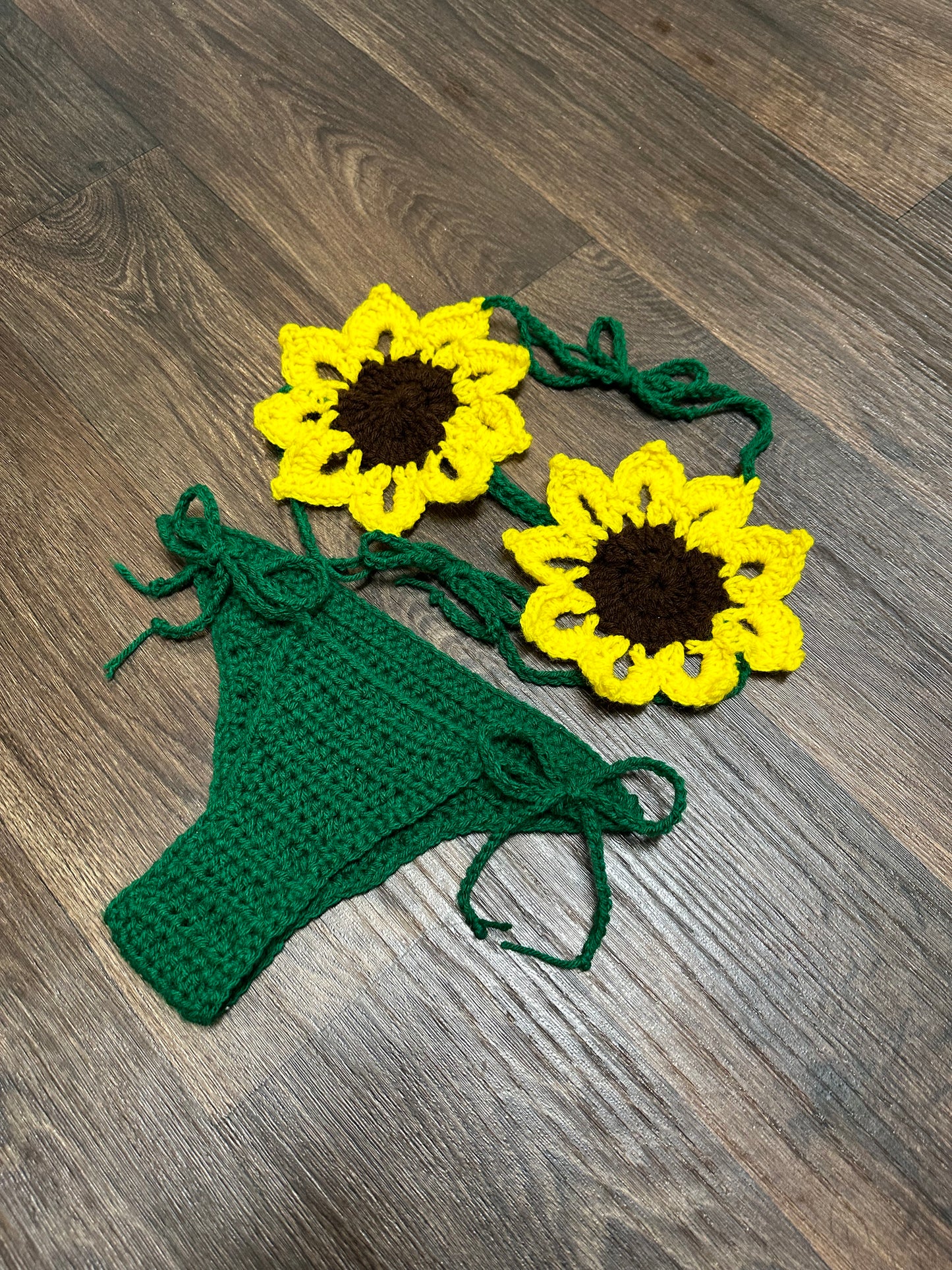 Sunflower bikini🌻